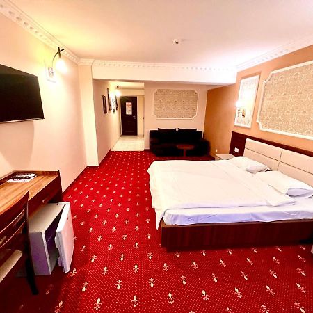 Complex Azar Hotell Galaţi Exteriör bild
