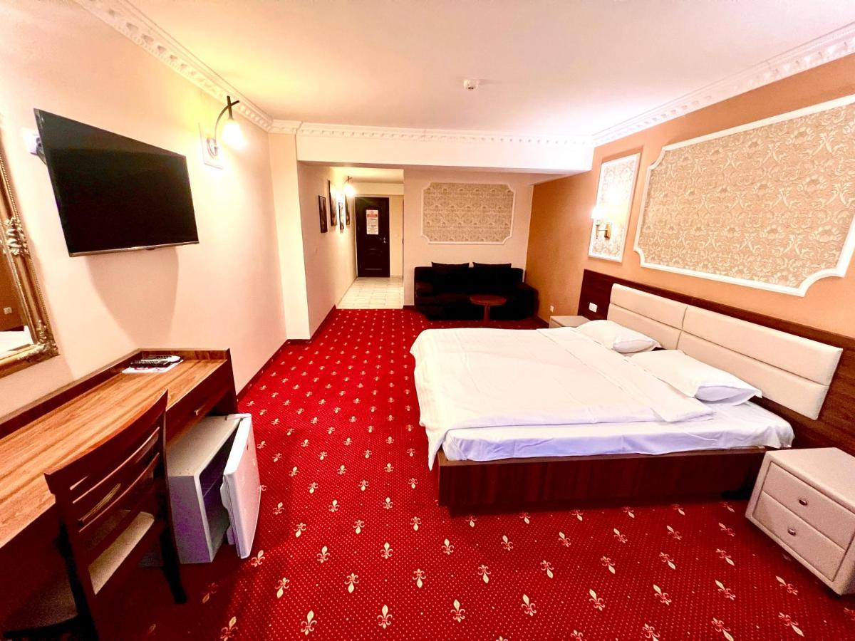 Complex Azar Hotell Galaţi Exteriör bild