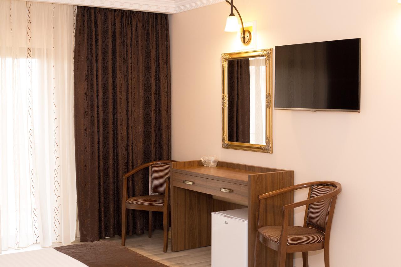 Complex Azar Hotell Galaţi Exteriör bild